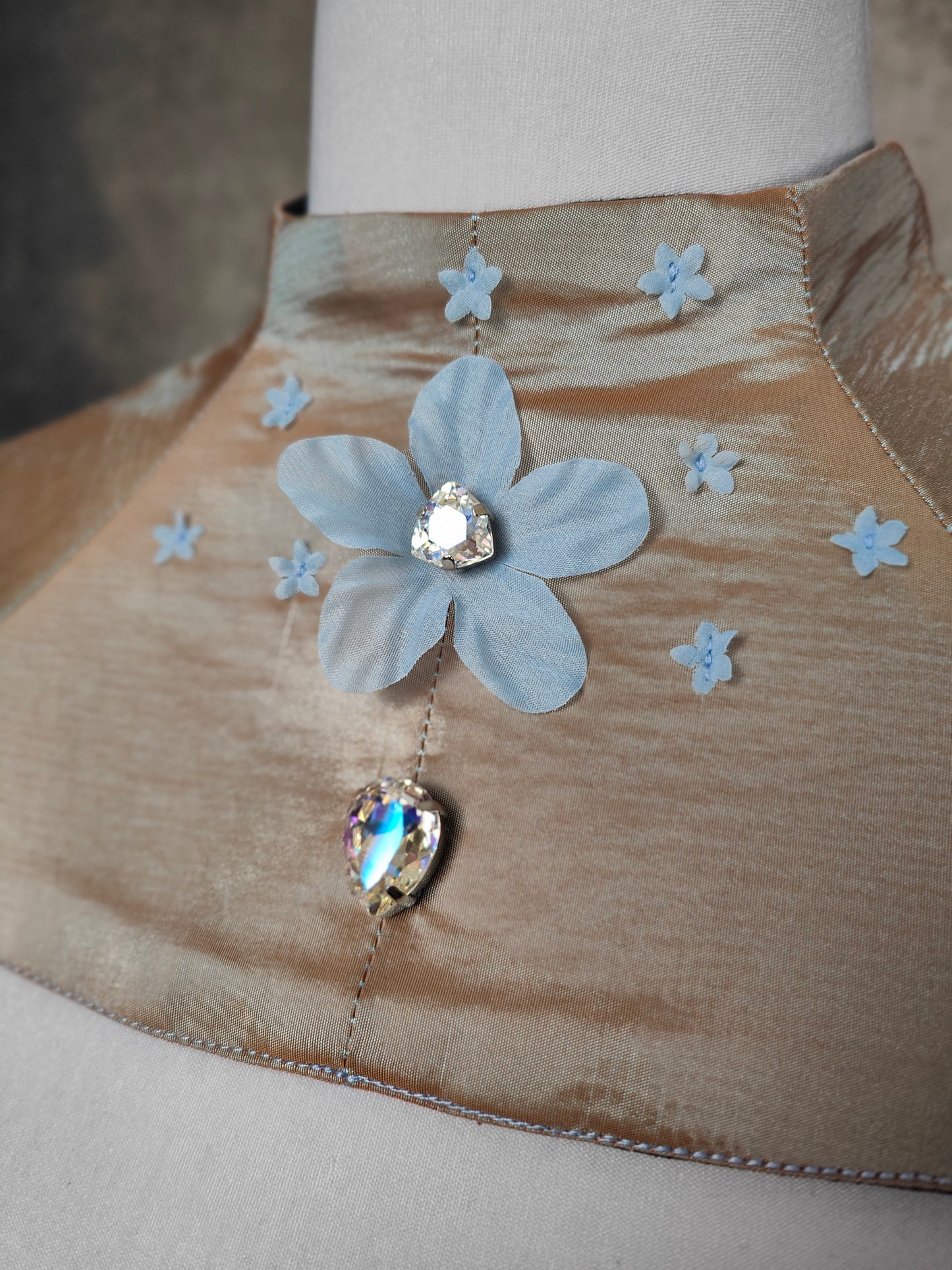 Kragen mit Umhang "Fairy Light" (S/S 2023) Unikat Einheitsgröße