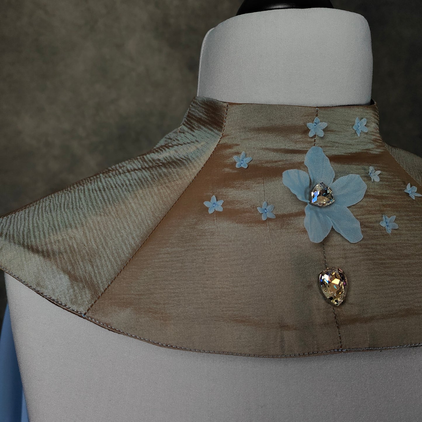 Kragen mit Umhang "Fairy Light" (S/S 2023) Unikat Einheitsgröße