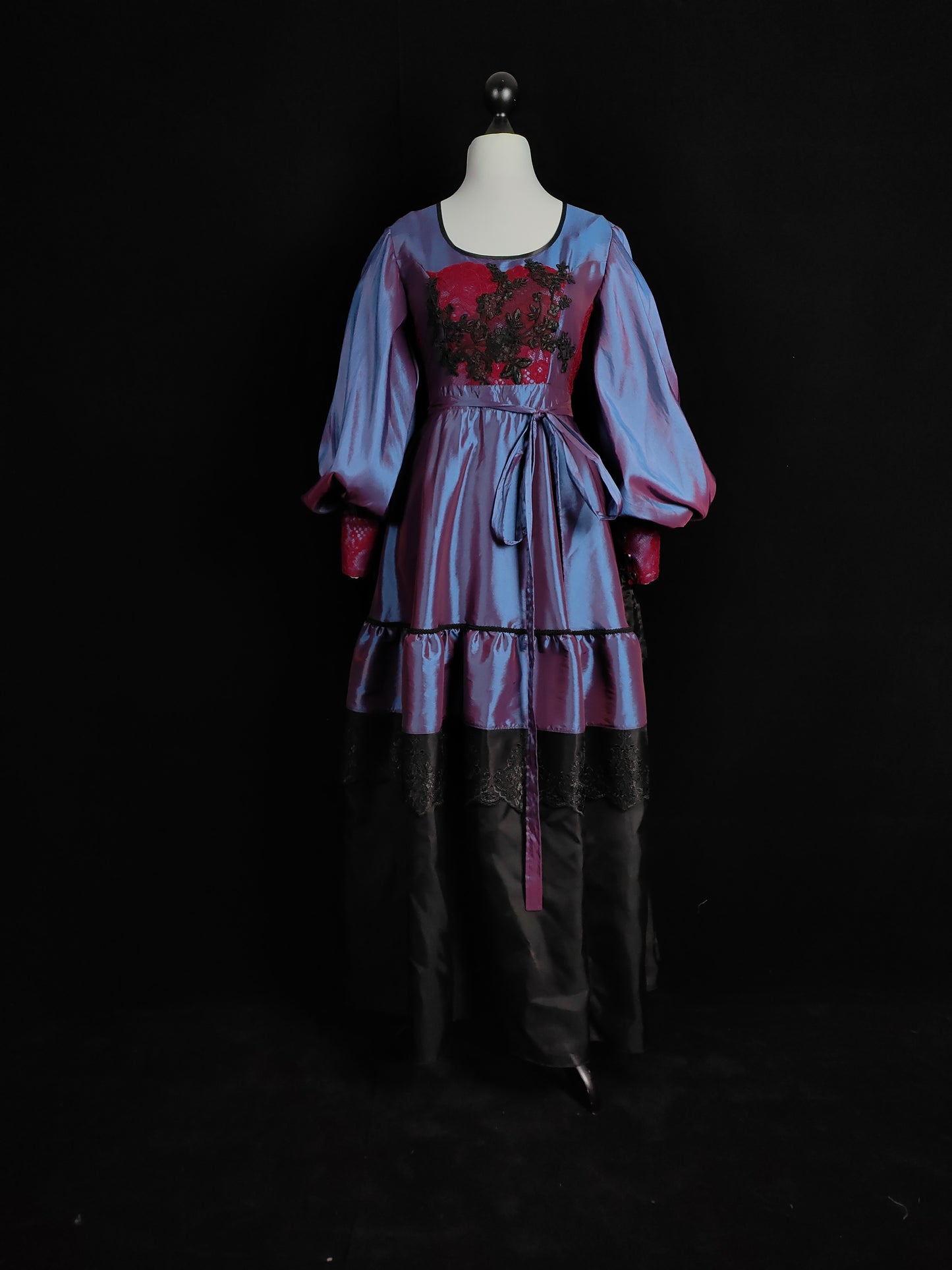 "Bloodmoon" Wickelkleid (F/W 2023) Unikat Gr.38/40