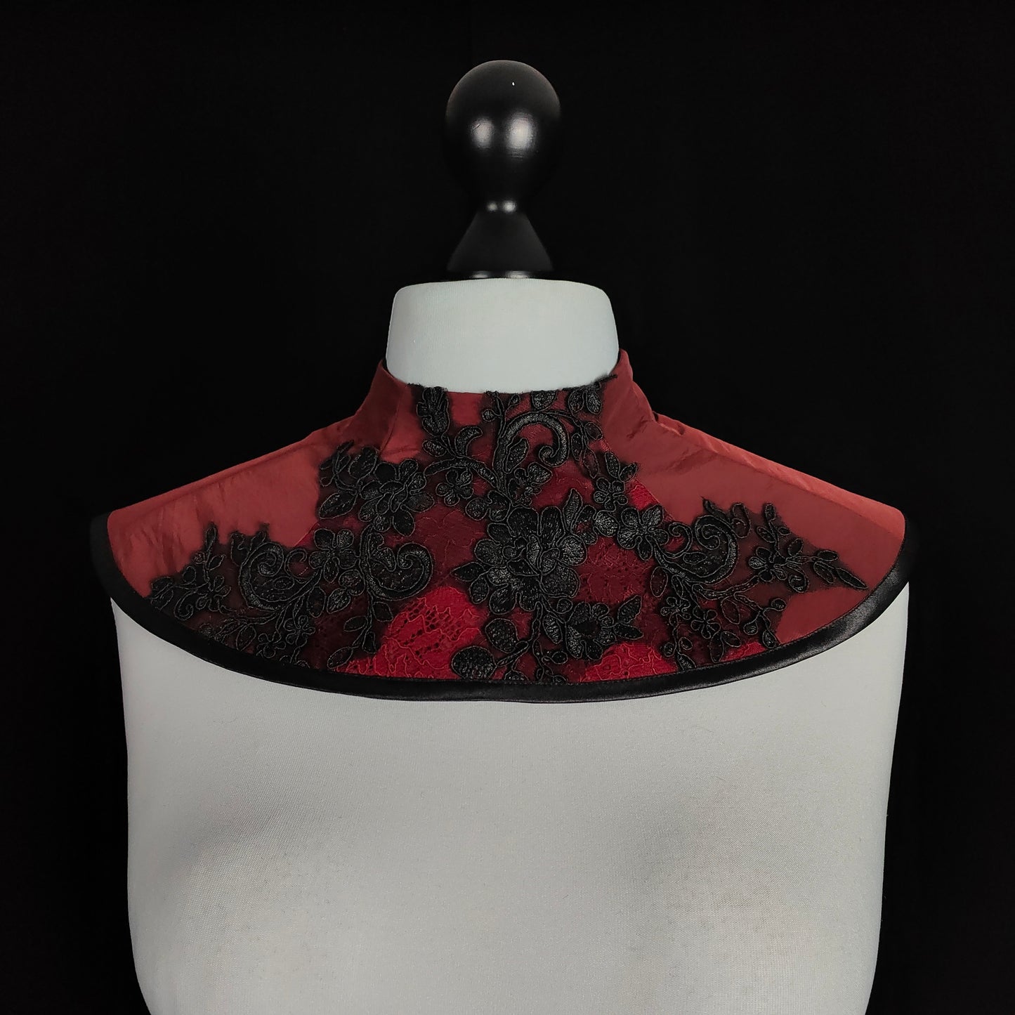"Bloodmoon" Kragen (F/W 2023) Unikat Einheitsgröße