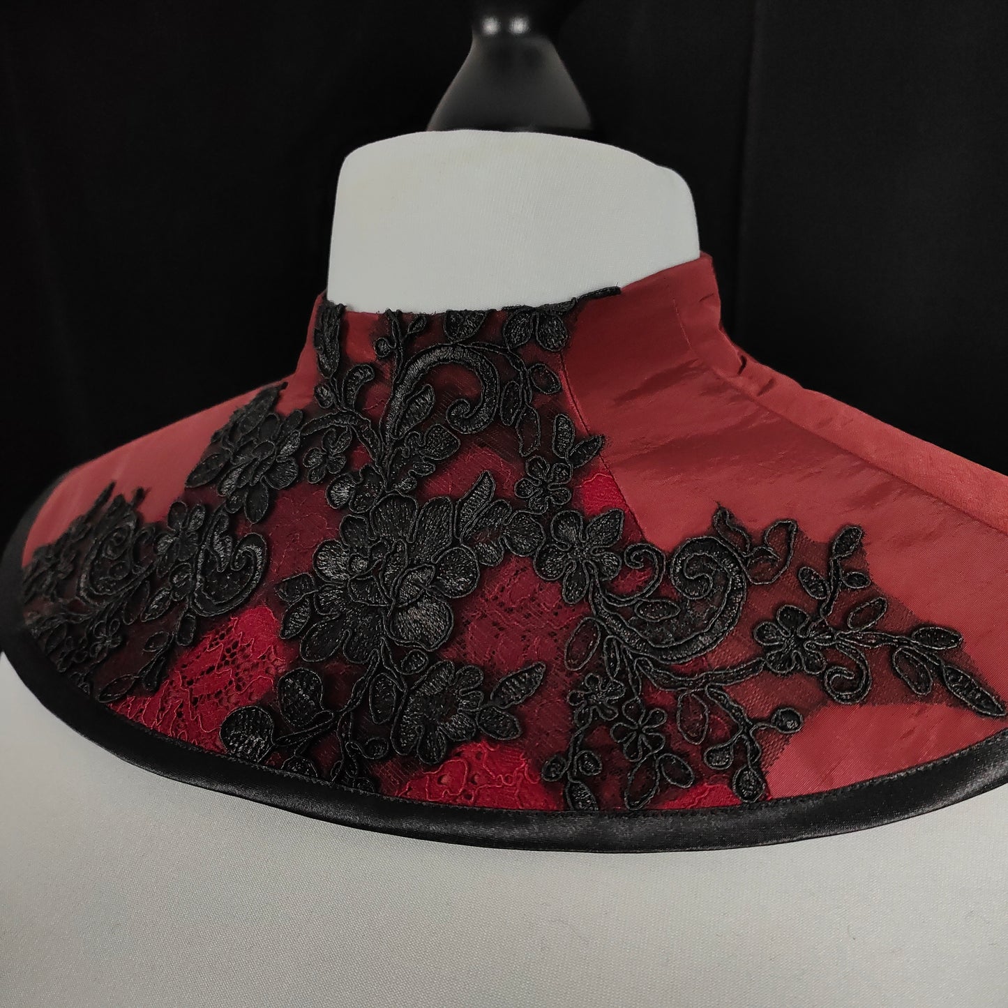 "Bloodmoon" Kragen (F/W 2023) Unikat Einheitsgröße