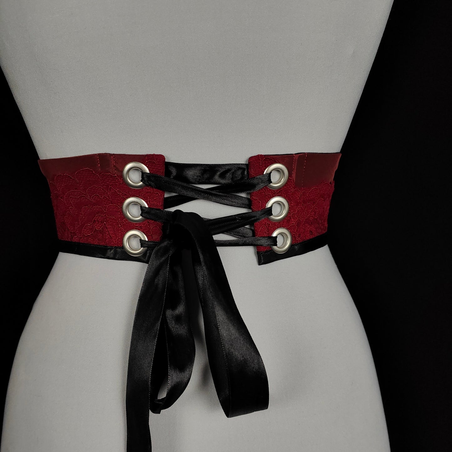 "Bloodmoon" Unterbrust-Corsage (F/W 2023) Unikat Gr.38-40 B- Ware