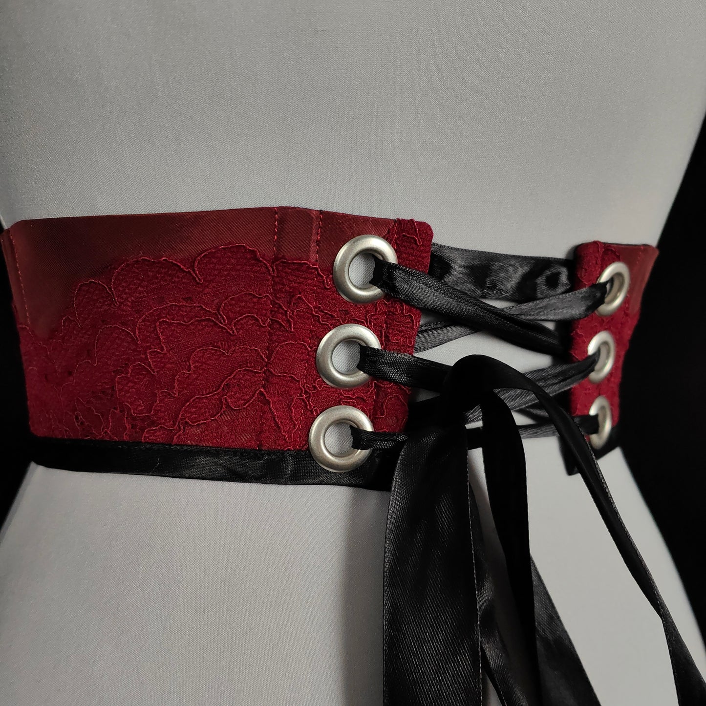 "Bloodmoon" Unterbrust-Corsage (F/W 2023) Unikat Gr.38-40 B- Ware