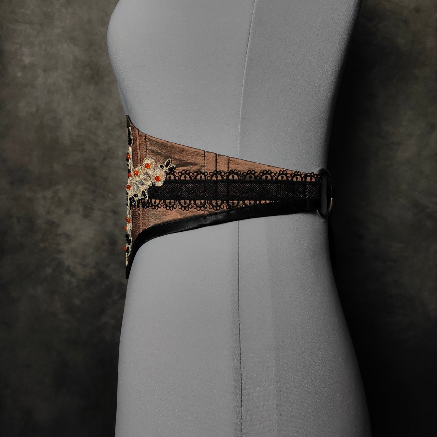 "Dark Autumn" Corsagen-Gürtel (F/W 2023) Unikat XXS-M