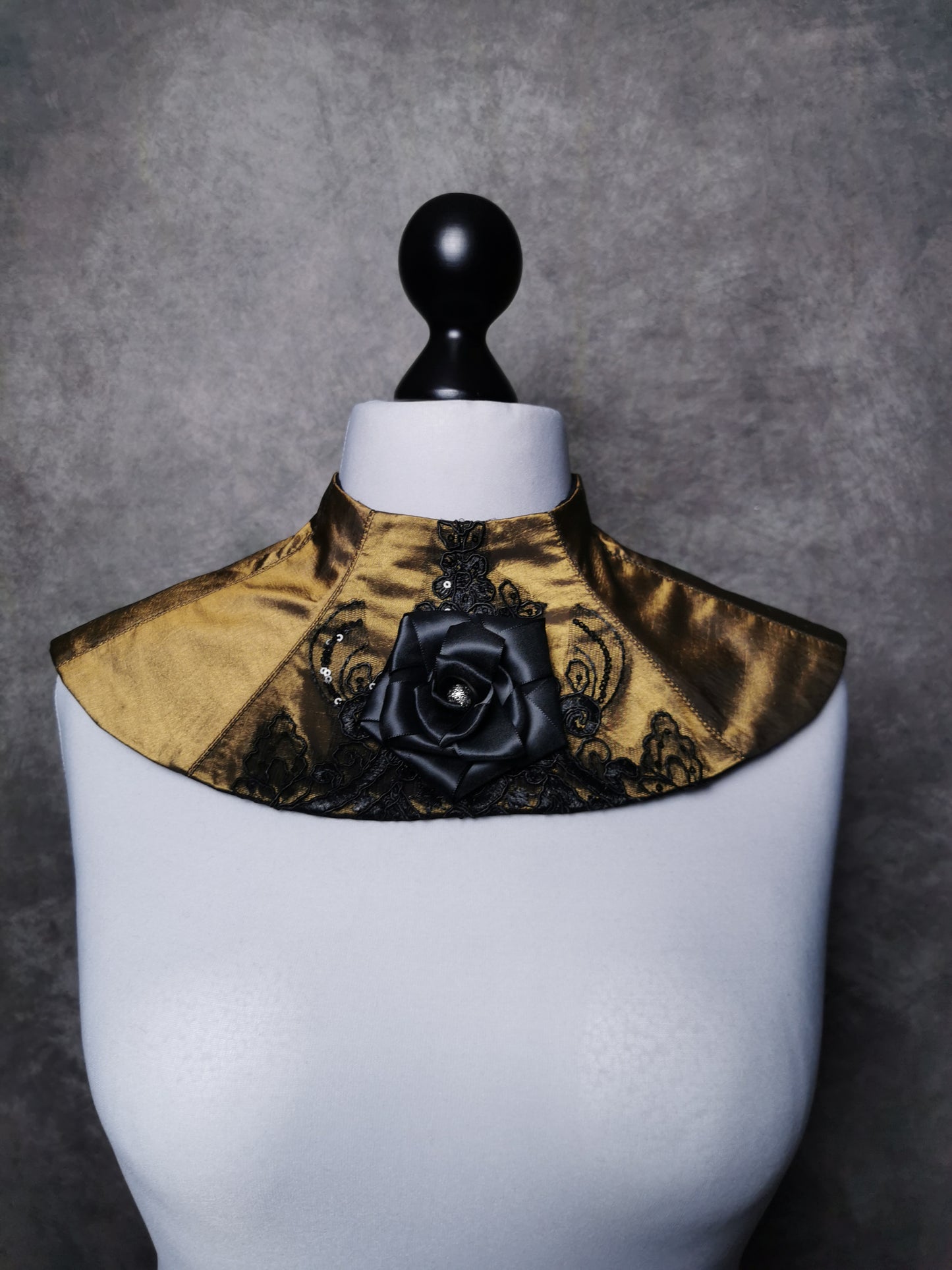 "Black Rose" Kragen (S/S 2023) Unikat Einheitsgröße
