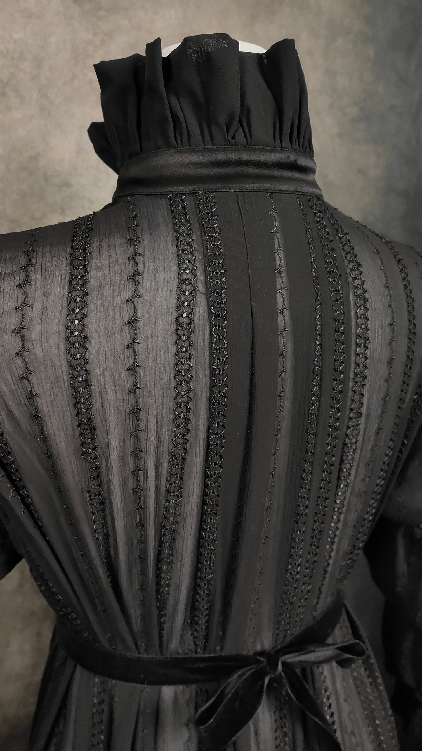 "The Raven" Kleid (S/S 2025) Unikat Gr. 42-46
