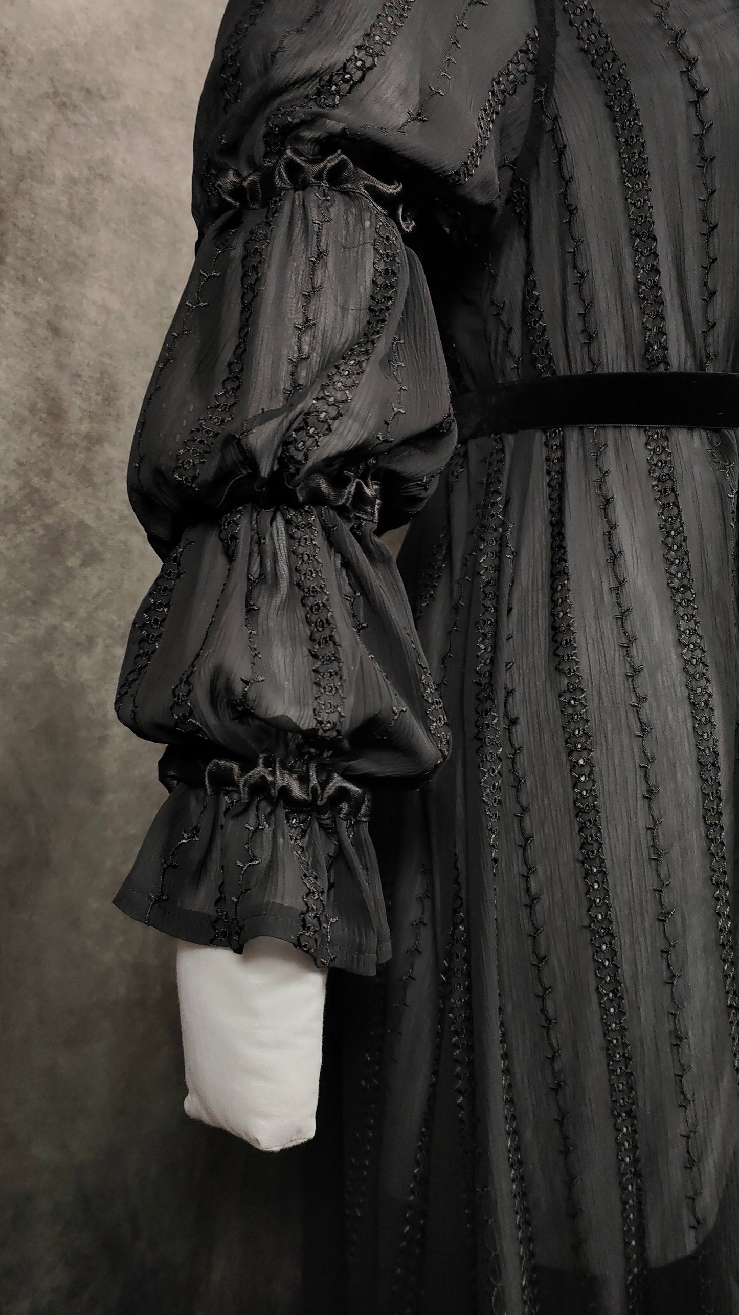 "The Raven" Kleid (S/S 2025) Unikat Gr. 42-46