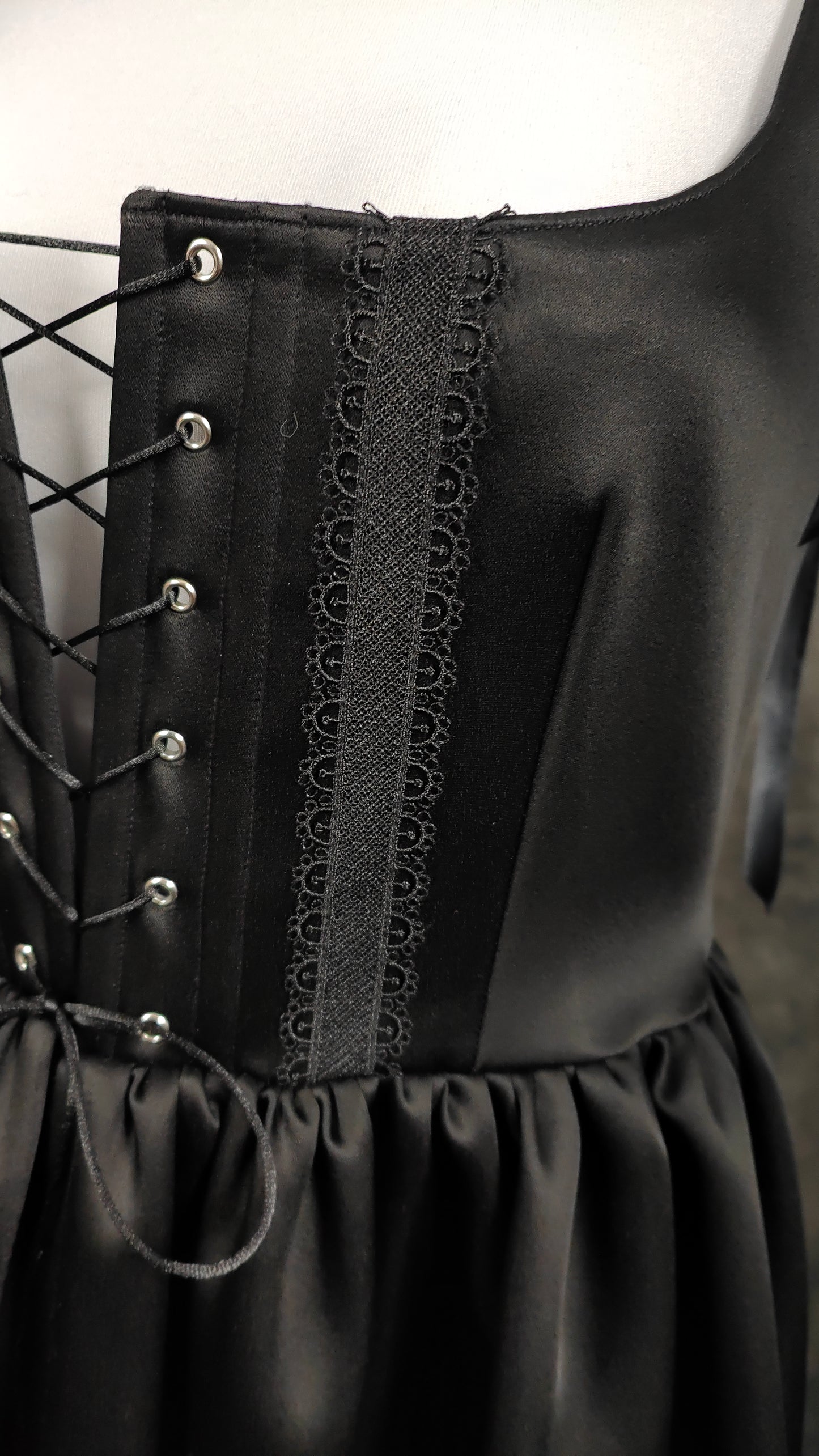 "The Raven" Überkleid (S/S 2025) Unikat Gr. 48