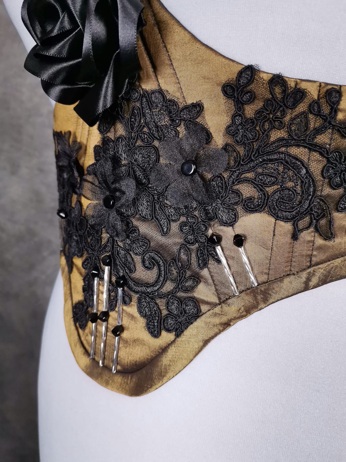 "Black Rose" Unterbrust-Corsage (S/S 2023) Unikat Gr. 48
