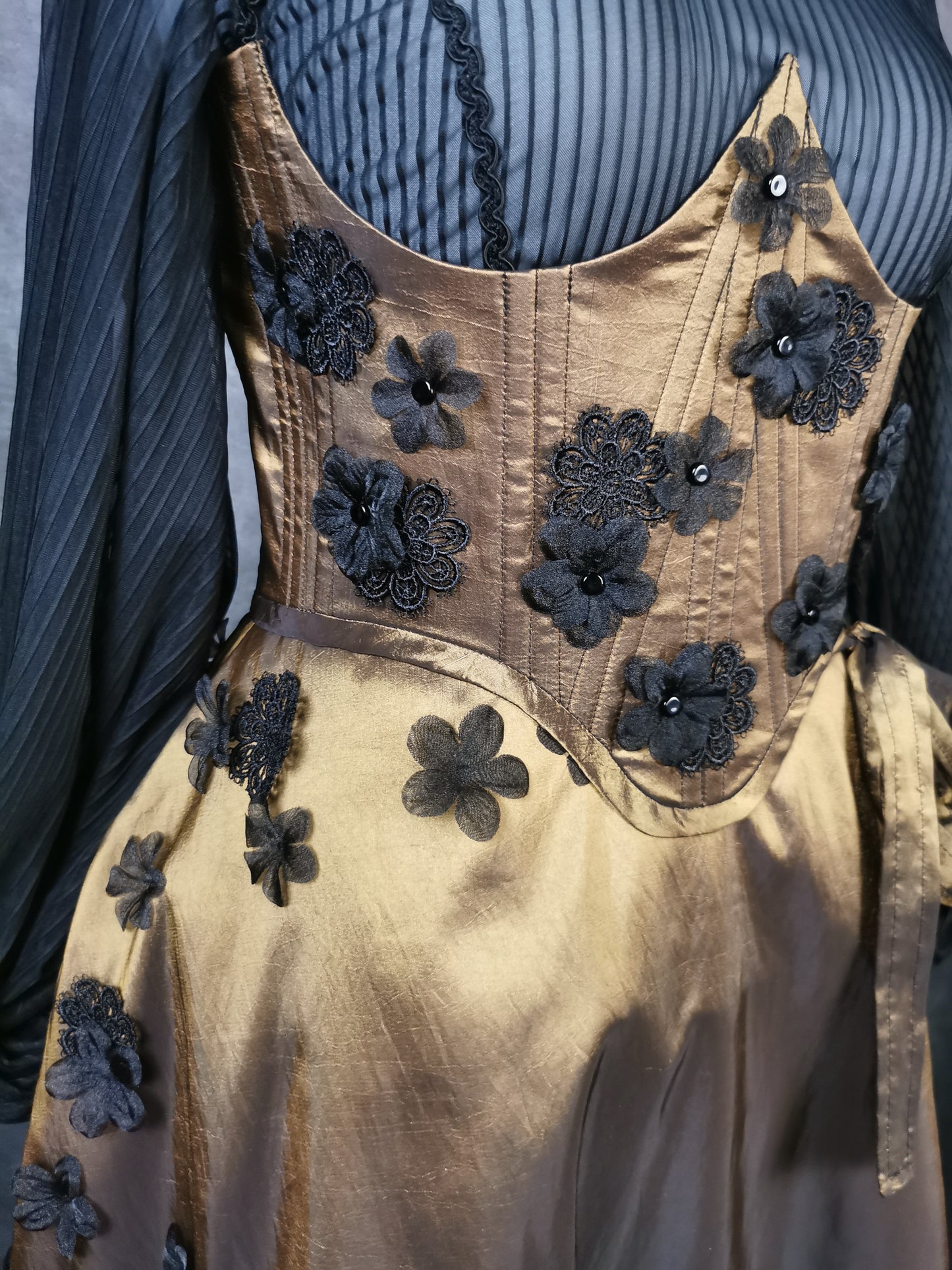 "Black Rose" Unterbrust-Corsage (S/S 2023) Unikat Gr. 34