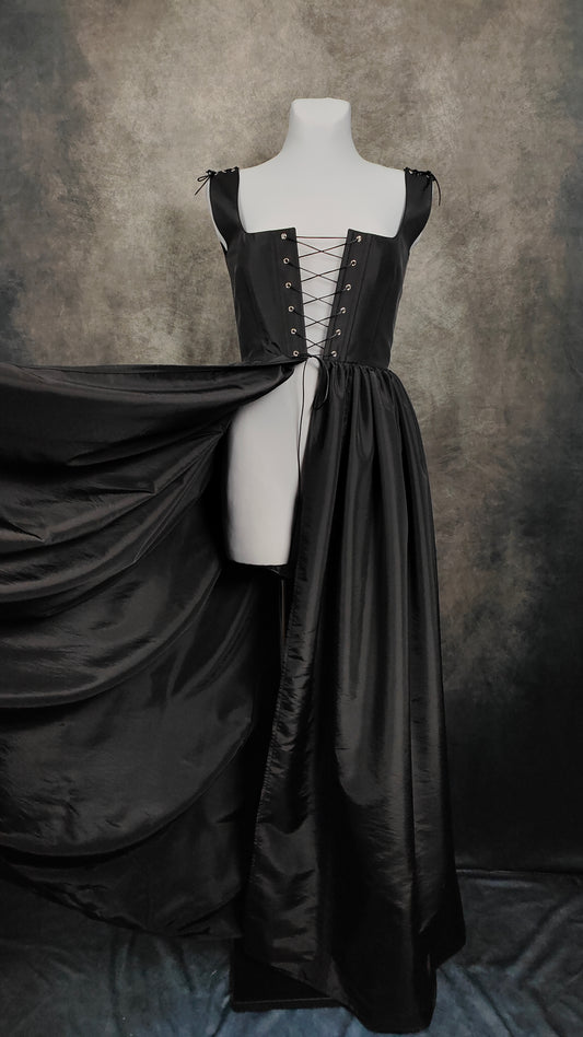 "The Raven" Überkleid (S/S 2025) Unikat Gr. 38